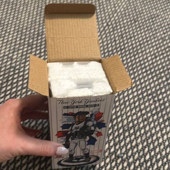 Captain Mariano Rivera New York Yankees bobble head Marvel NIB - Picture 9 of 10